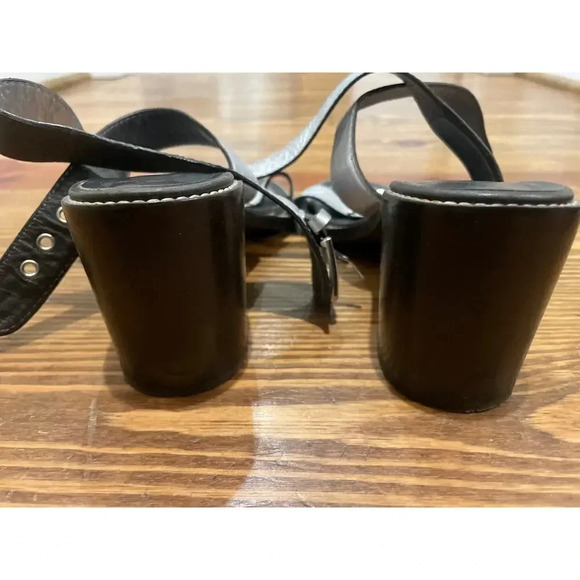 Vintage Donald J Pliner Metallic Silver Cerel Block Heels, sz 7 1/2 - Picture 6 of 9